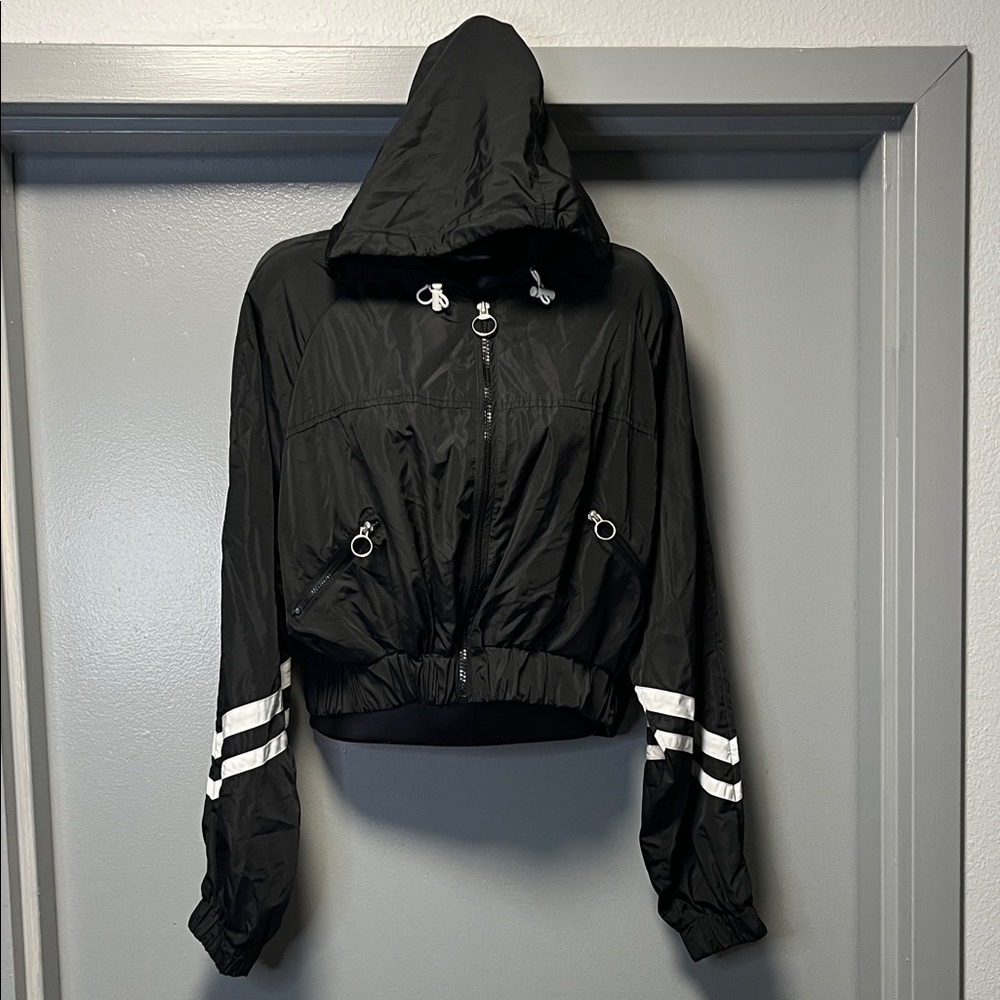 Love Tree Black Hooded Bomber  EUC Jacket - Picture 2 of 12